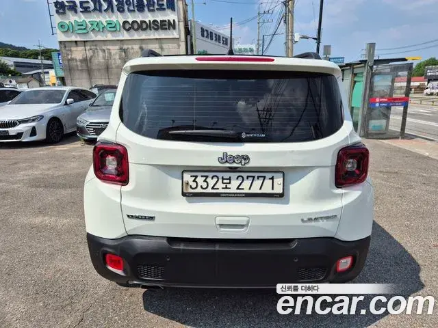 Jeep Renegade 2020 — Фото 3/20