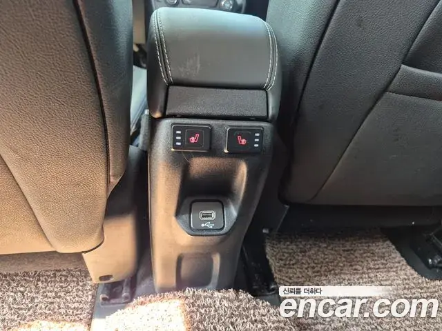 Jeep Renegade 2020 — Фото 15/20
