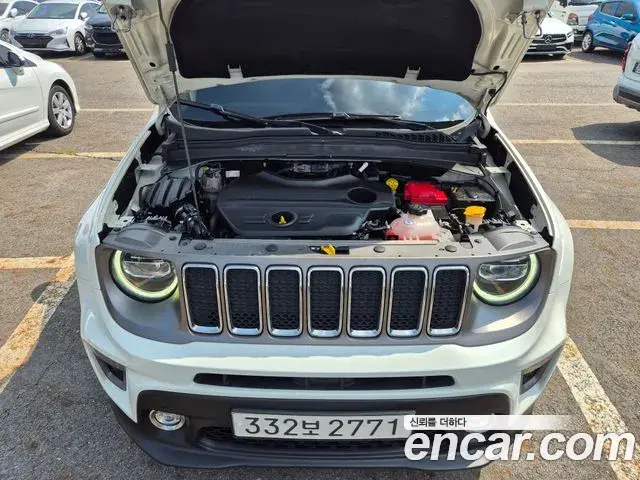 Jeep Renegade 2020 — Фото 19/20