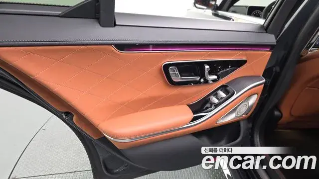 Mercedes-Benz S-Class 2021 — ფოტო 30/33