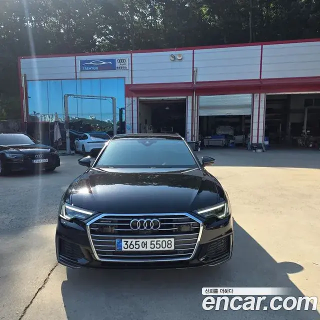 Audi A6 2021 — Photo 2/20