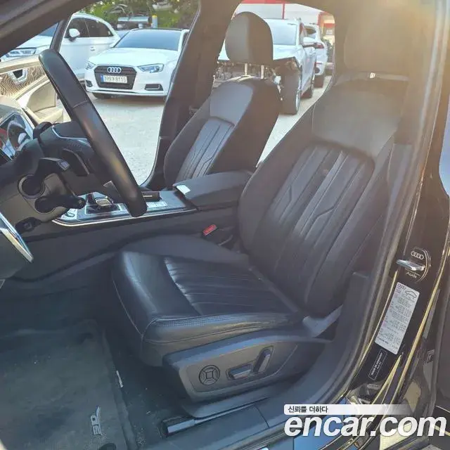 Audi A6 2021 — Photo 12/20