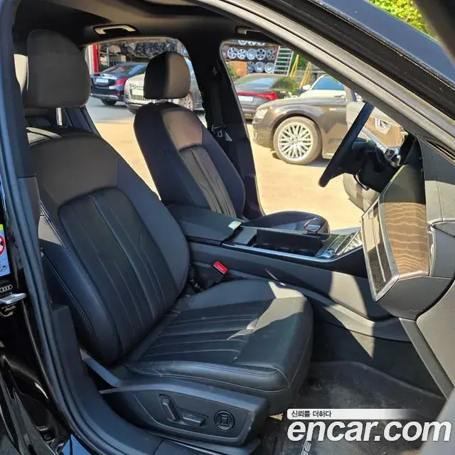 Audi A6 2021 — Photo 13/20
