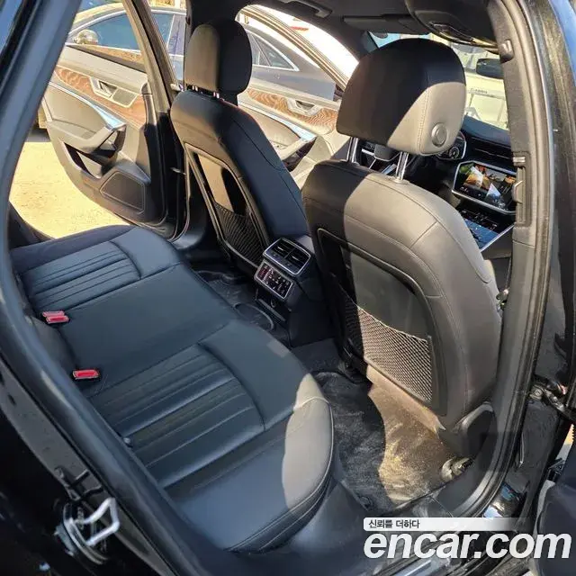 Audi A6 2021 — Photo 10/20