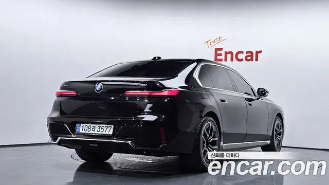 BMW 7 Series 2025 — ფოტო 19/41