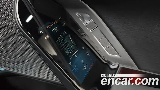 BMW 7 Series 2025 — ფოტო 36/41