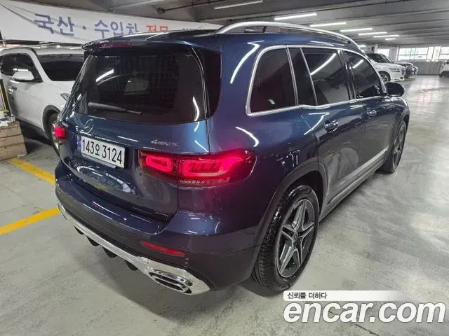 Mercedes-Benz GLB-Class 2023 — Фото 2/19