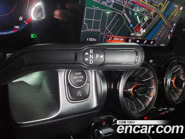 Mercedes-Benz GLB-Class 2023 — Фото 12/19