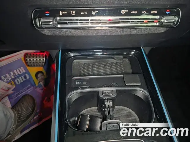 Mercedes-Benz GLB-Class 2023 — Фото 14/19