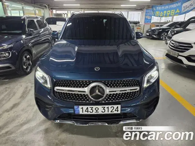 Mercedes-Benz GLB-Class 2023 — Фото 18/19