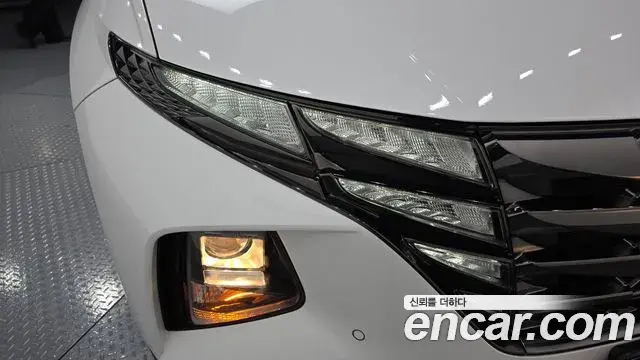 Hyundai Tucson Hybrid 2021 — Şəkil 30/31