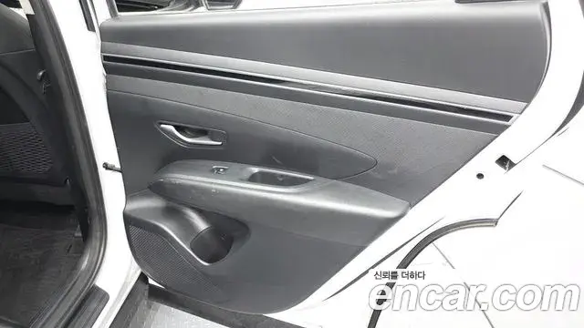 Hyundai Tucson Hybrid 2021 — Şəkil 12/31