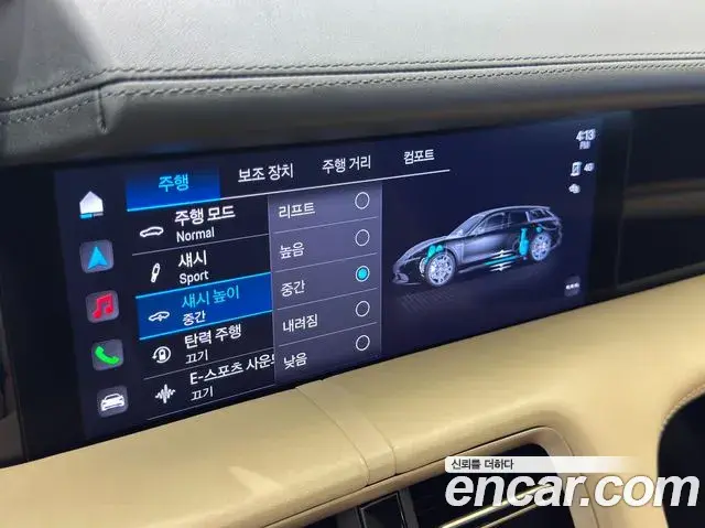 Porsche Taycan 2023 — Photo 8/20