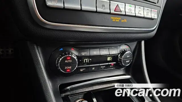 Mercedes-Benz GLA-Class 2019 — Photo 10/33