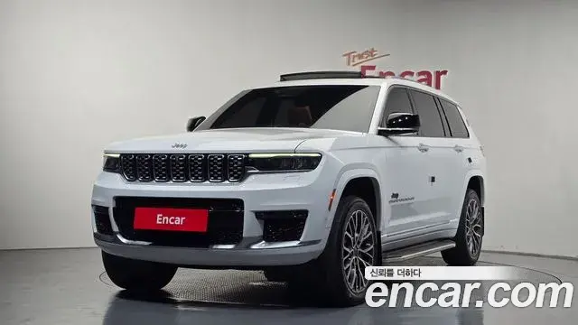Jeep Grand Cherokee 2022 — ფოტო 25/40