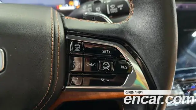 Jeep Grand Cherokee 2022 — ფოტო 8/40