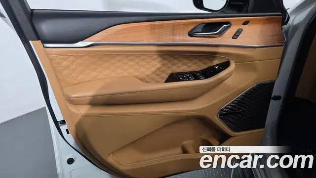 Jeep Grand Cherokee 2022 — ფოტო 33/40