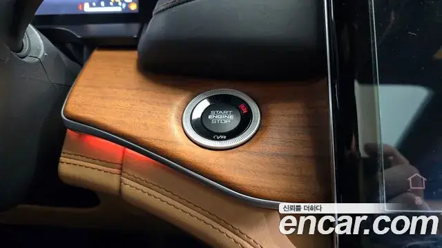 Jeep Grand Cherokee 2022 — ფოტო 9/40