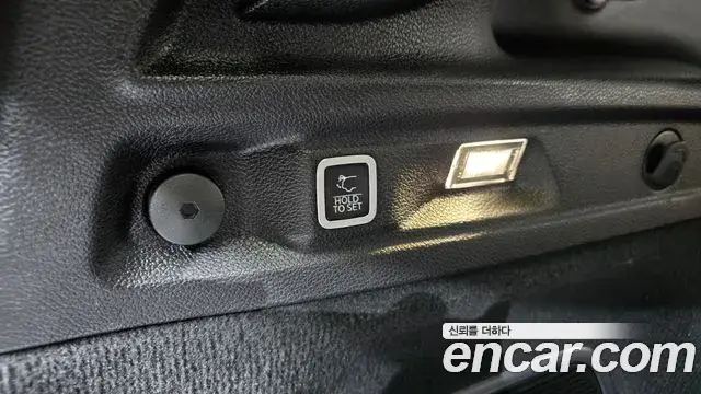 Jeep Grand Cherokee 2022 — ფოტო 15/40