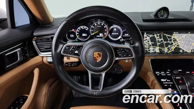 Porsche Panamera 2018 — ფოტო 22/40