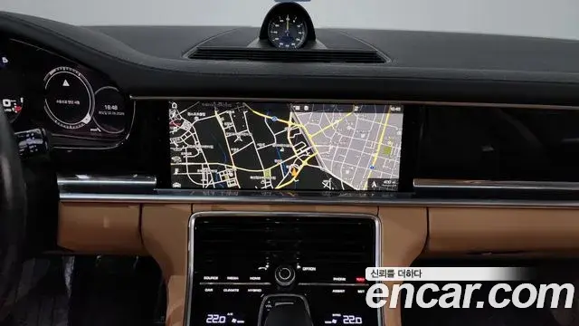 Porsche Panamera 2018 — ფოტო 40/40