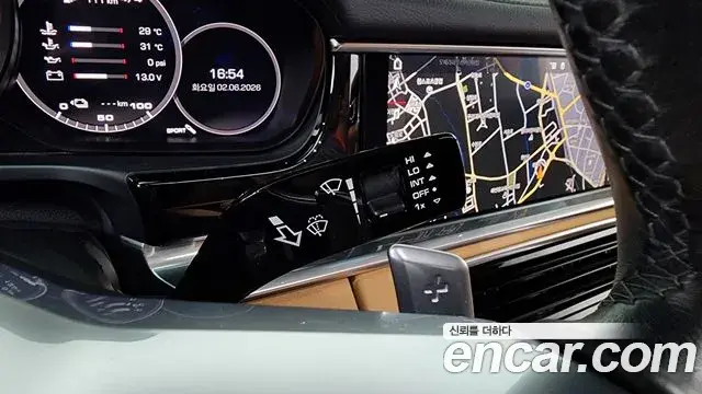 Porsche Panamera 2018 — ფოტო 5/40