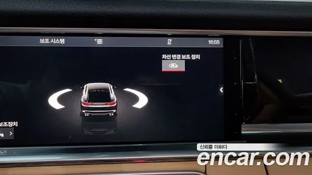 Porsche Panamera 2018 — ფოტო 28/40