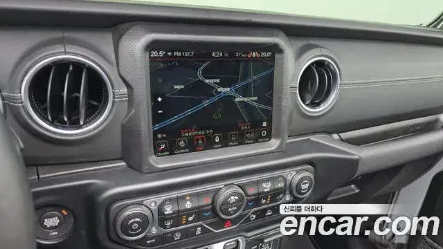 Jeep Wrangler 2022 — Фото 13/20