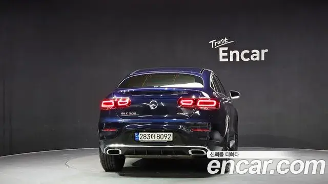 Mercedes-Benz GLC-Class 2023 — Photo 19/33