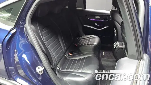 Mercedes-Benz GLC-Class 2023 — Photo 8/33