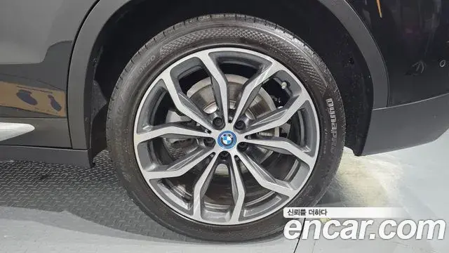 BMW X3 2021 — Şəkil 13/34