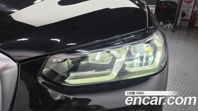 BMW X3 2021 — Şəkil 26/34