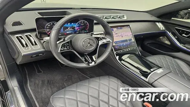 Mercedes-Benz S-Class 2025 — Photo 2/20