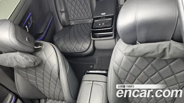 Mercedes-Benz S-Class 2025 — Photo 14/20