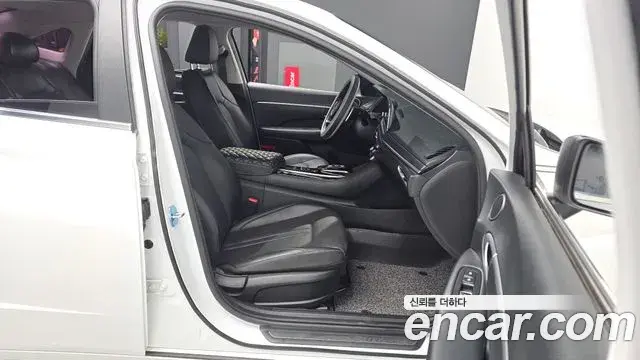 Hyundai Sonata Hybrid 2019 — Şəkil 11/20