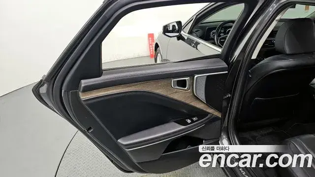 Kia K8 2021 — Photo 18/31