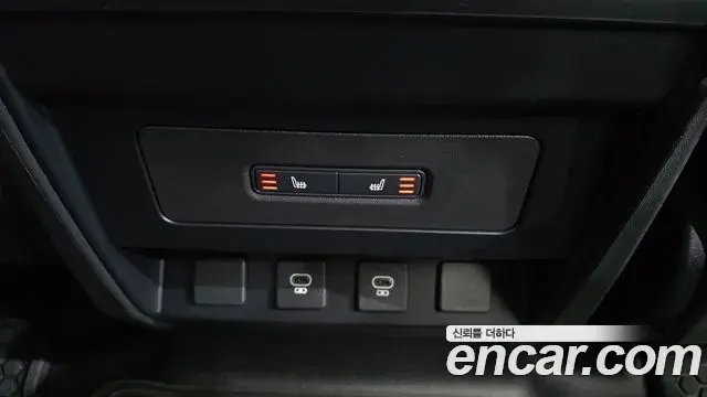 Land Rover Defender 2024 — Photo 17/20