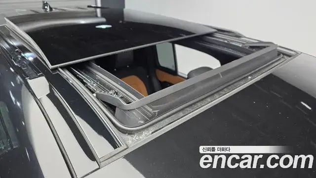 Land Rover Defender 2024 — Photo 9/20
