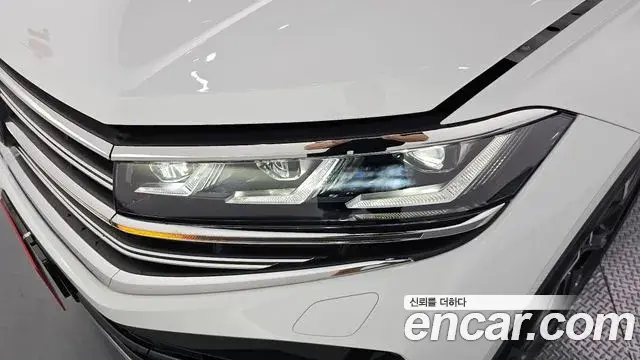 Volkswagen Touareg 2025 — ფოტო 4/33