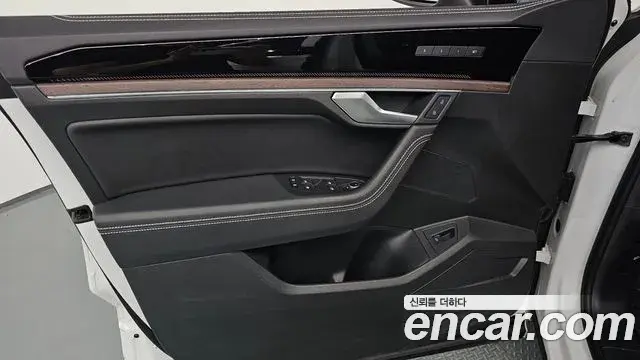 Volkswagen Touareg 2025 — ფოტო 13/33