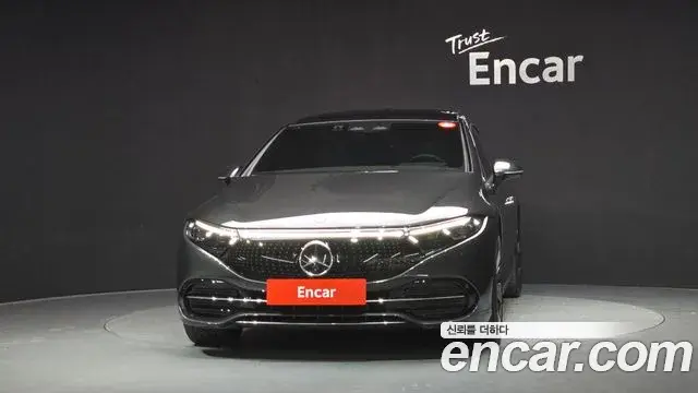 Mercedes-Benz EQS 2022 — Photo 18/29