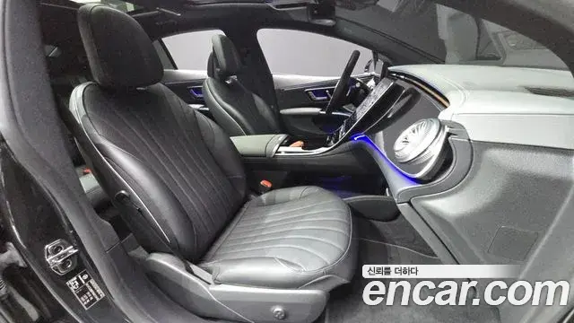 Mercedes-Benz EQS 2022 — Photo 17/29
