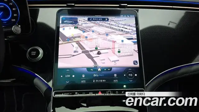 Mercedes-Benz EQS 2022 — Photo 19/29