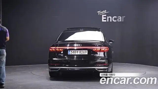 Audi A8 2020 — Photo 18/40