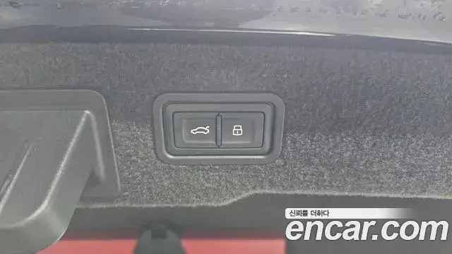 Audi A8 2020 — Photo 35/40