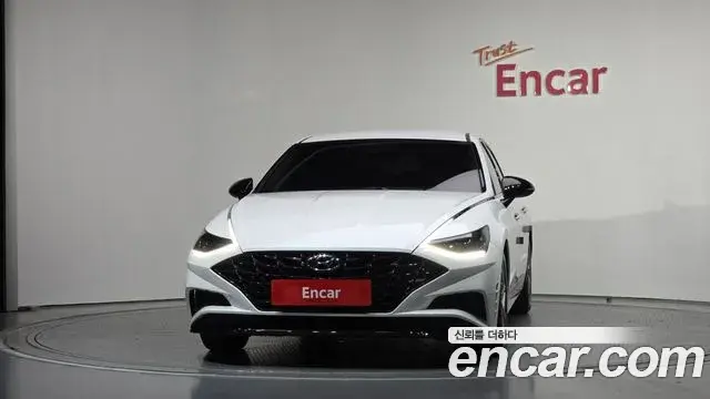 Hyundai Sonata 2021 — Фото 3/20