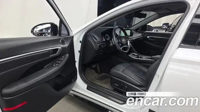 Hyundai Sonata 2021 — Фото 10/20