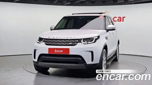 Land Rover Discovery 5 2019 — ფოტო 11/32