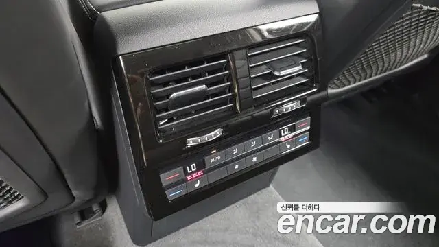 Volkswagen Touareg 2024 — ფოტო 7/36