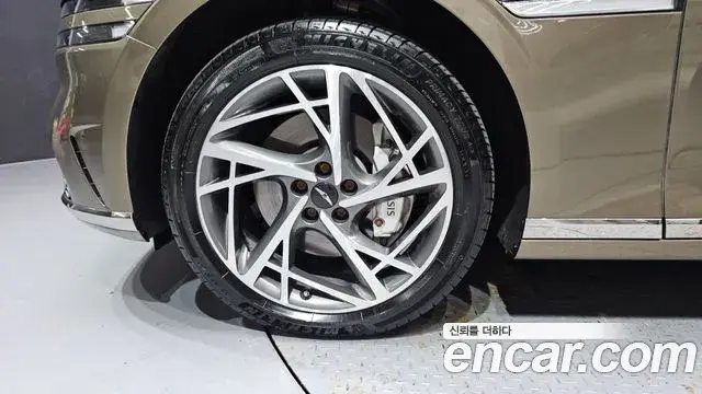 Genesis G90 2022 — Photo 20/31